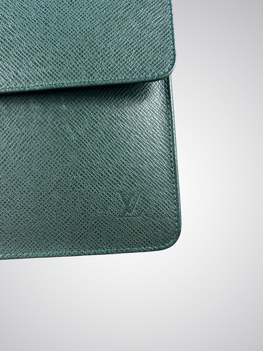Pochette Louis Vuitton Taiga