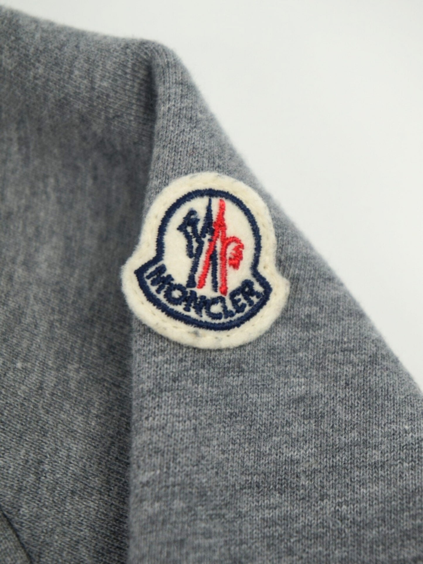 Sweat gris floqué à logo - Moncler